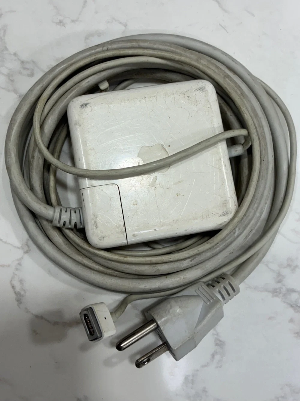 ADP-60AD D is a Apple 60w power adapter